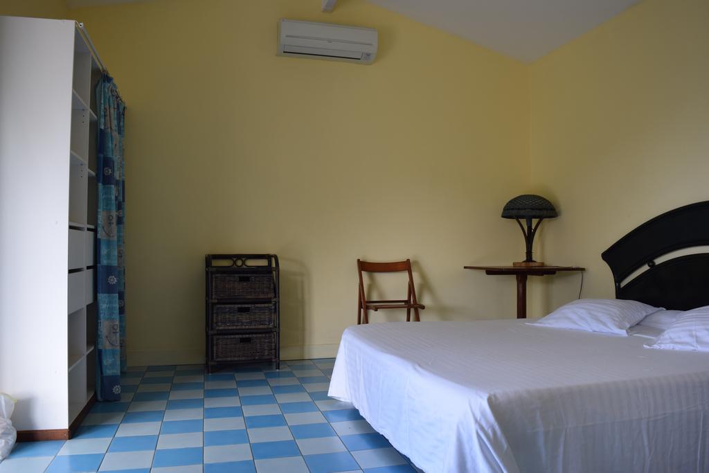 Вилла Habitation Pineau Деше Экстерьер фото